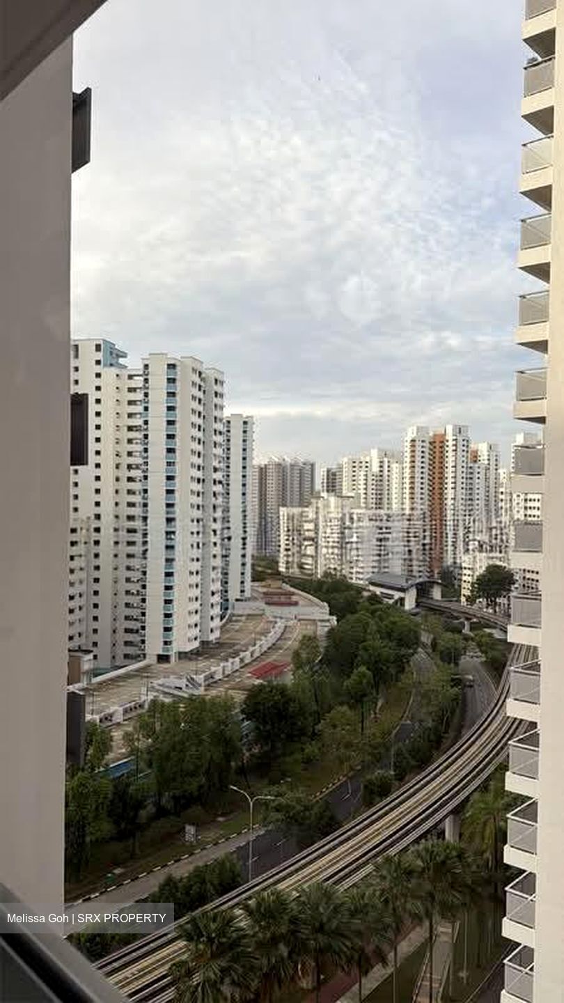 Blk 617 Bukit Panjang Ring Road (Bukit Panjang), HDB Executive #573883391